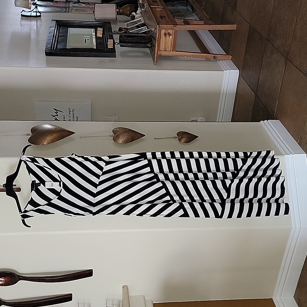 Lane Bryant Asymmetrical black&white stripe Maxi dress plus size 14/16 NWT